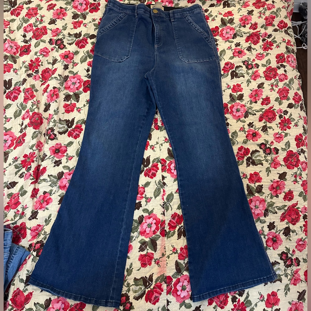 6 Pairs of Name brand jeans!! Democracy, Levi’s, etc. all size 16, some NWT - Picture 8 of 11